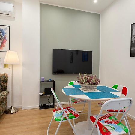 Appartamento Graceful FlatWi-Fi & Peaceful! Milano Esterno foto