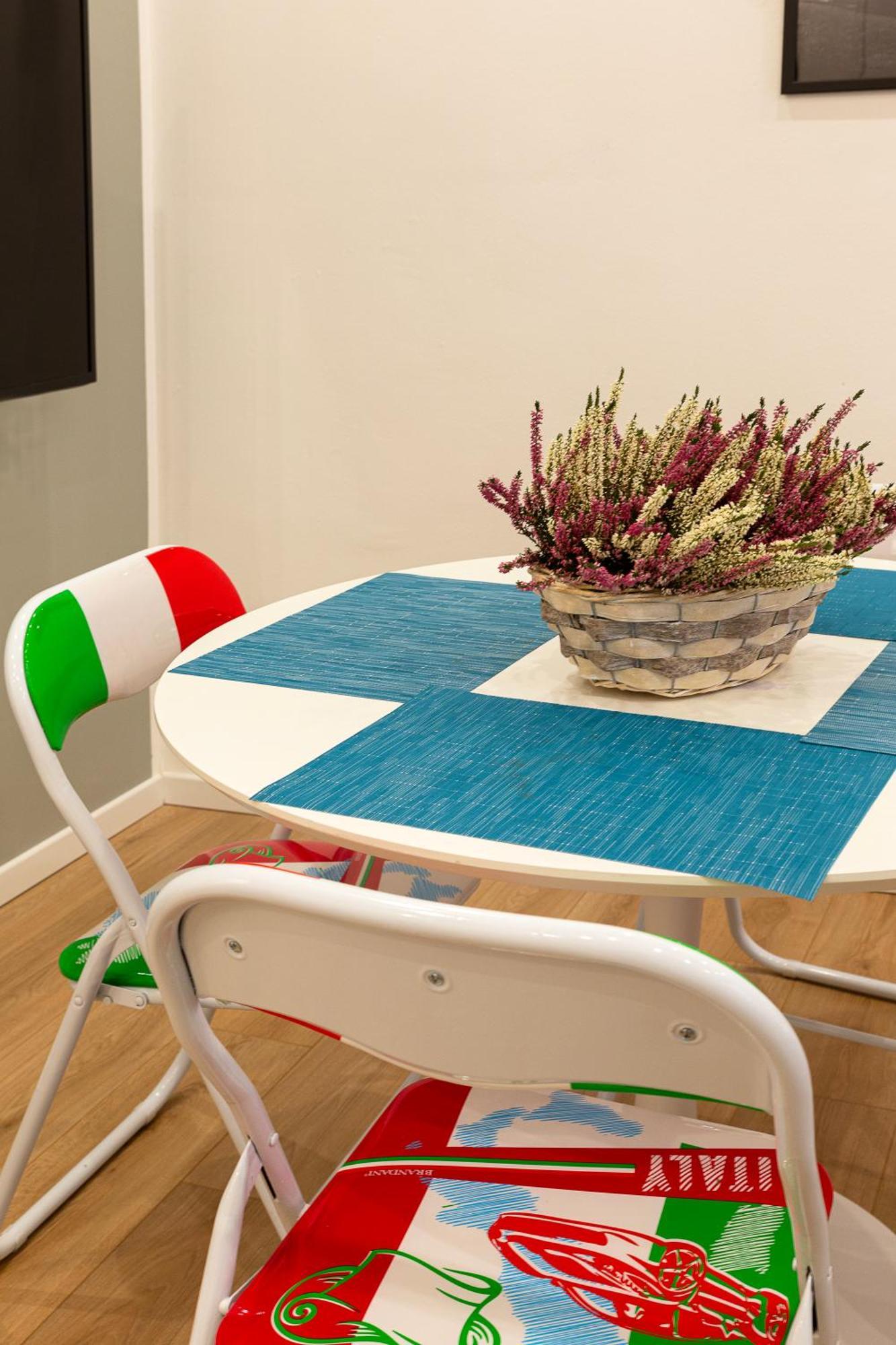 Appartamento Graceful FlatWi-Fi & Peaceful! Milano Esterno foto