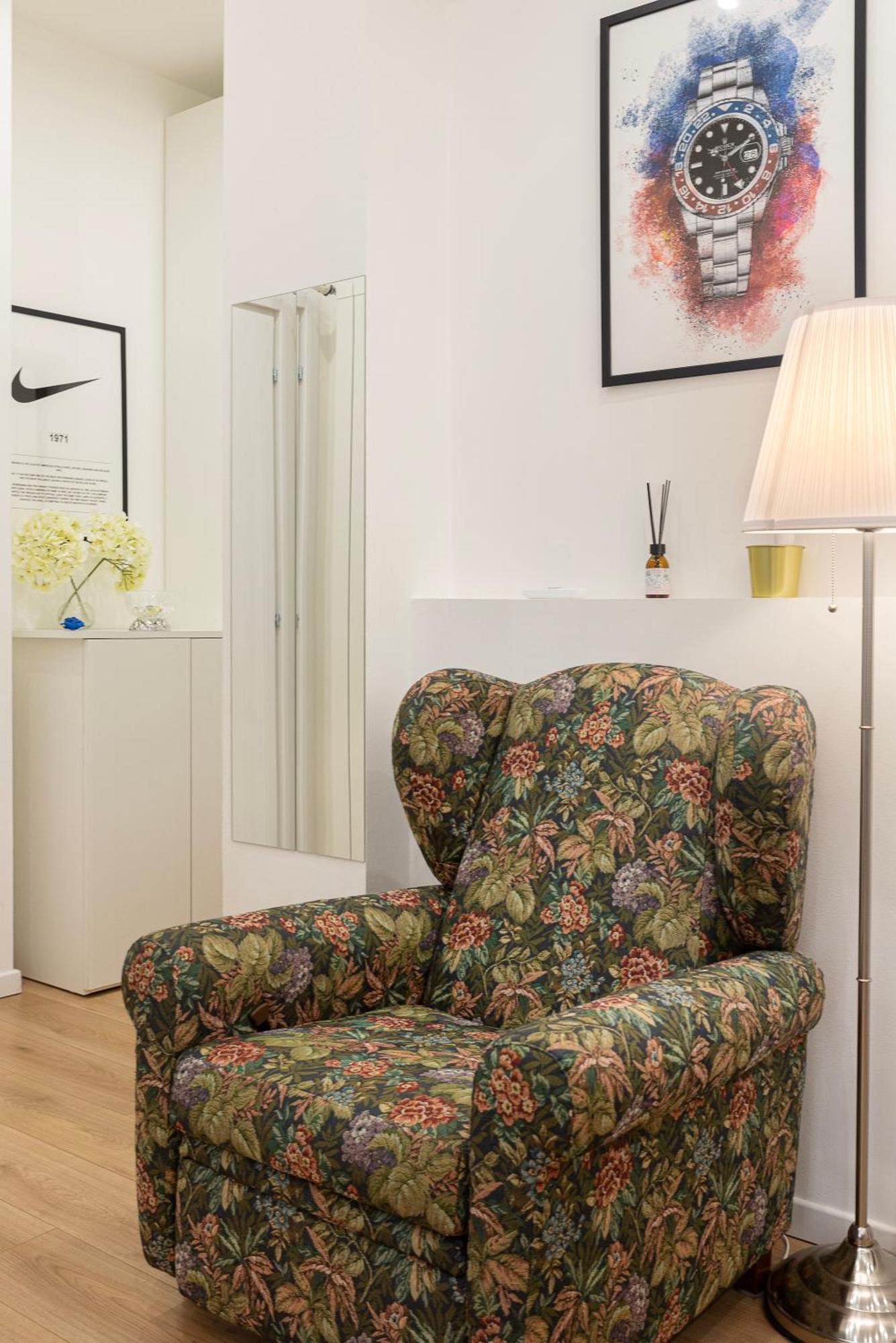 Appartamento Graceful FlatWi-Fi & Peaceful! Milano Esterno foto